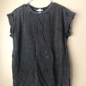 Charcoal grey tee shirt